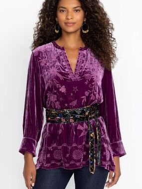 NWT Johnny Was Catherine Embroidered Floral Velvet belt in Black and Multicolor